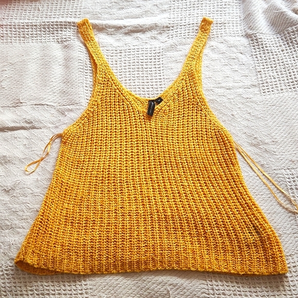 Mustard yellow tank top by Moon and Madison (size M) - Picture 4 of 4